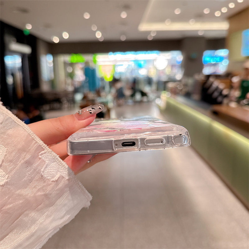 Etui z brokatem, cyrkoniami i  – Shelly recenzja i cena